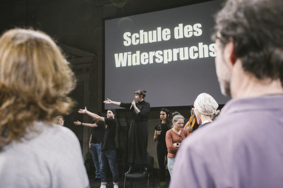 Schule des Widerspruchs